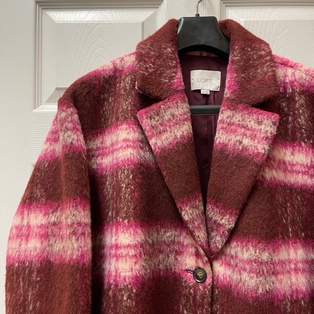 Loft Women's XL Magenta Plaid Boucle Modern‎ Coat Curved Split Hem Lined Cozy